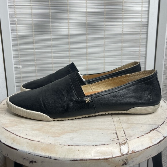 Frye Melanie Slip On Flats Black - Picture 1 of 8
